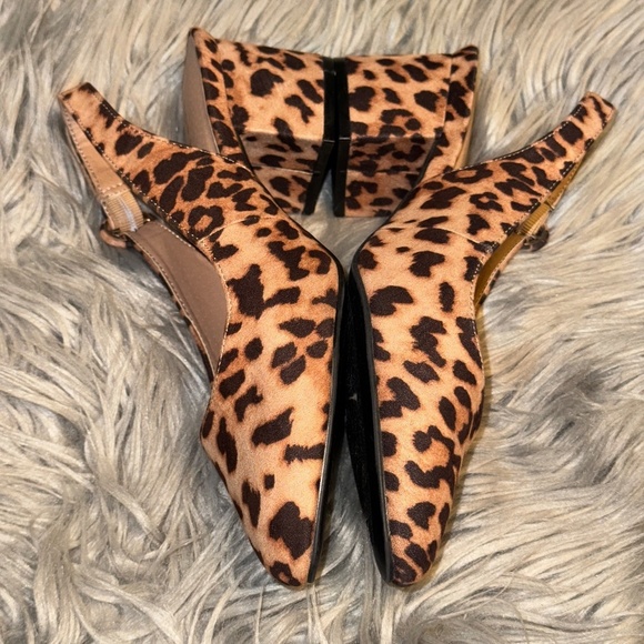 EUC Torrid Pointed Toe Slingback Pump Leopard Print Size 8W 8 Wide - Picture 5 of 10